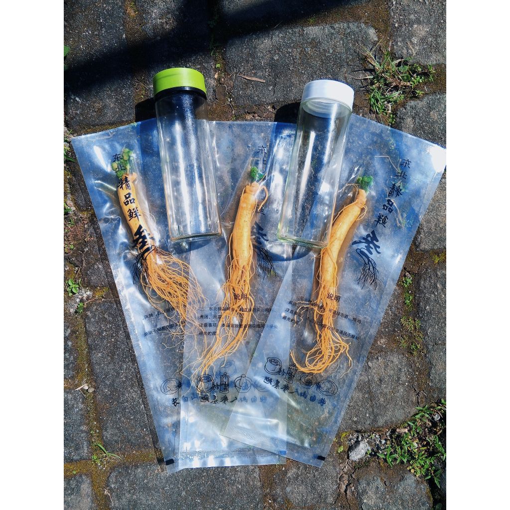 

Paket Ginseng Sedang + Botol Kaca 500mil + Kuda Laut Kering | Rendaman Herbal Lengkap