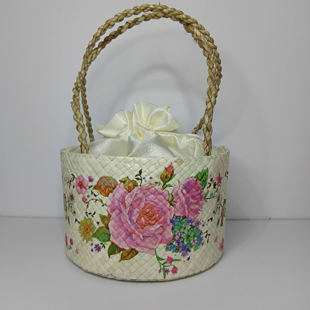 Tas anyaman pandan / Tas pandan / Tas toples pandan / Tas serut pandan / Tas hampers / Tas hampers p