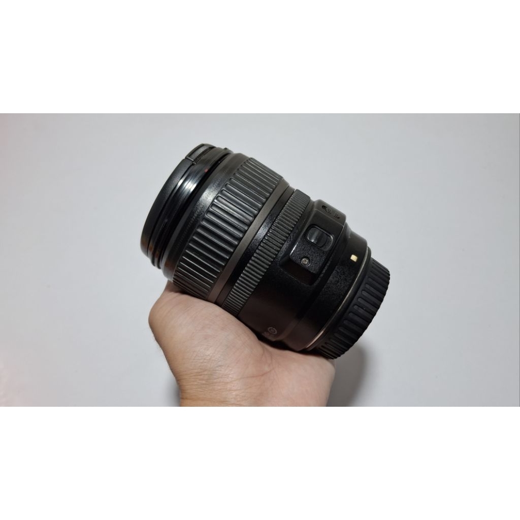 Lensa Canon 17-85mm is usm