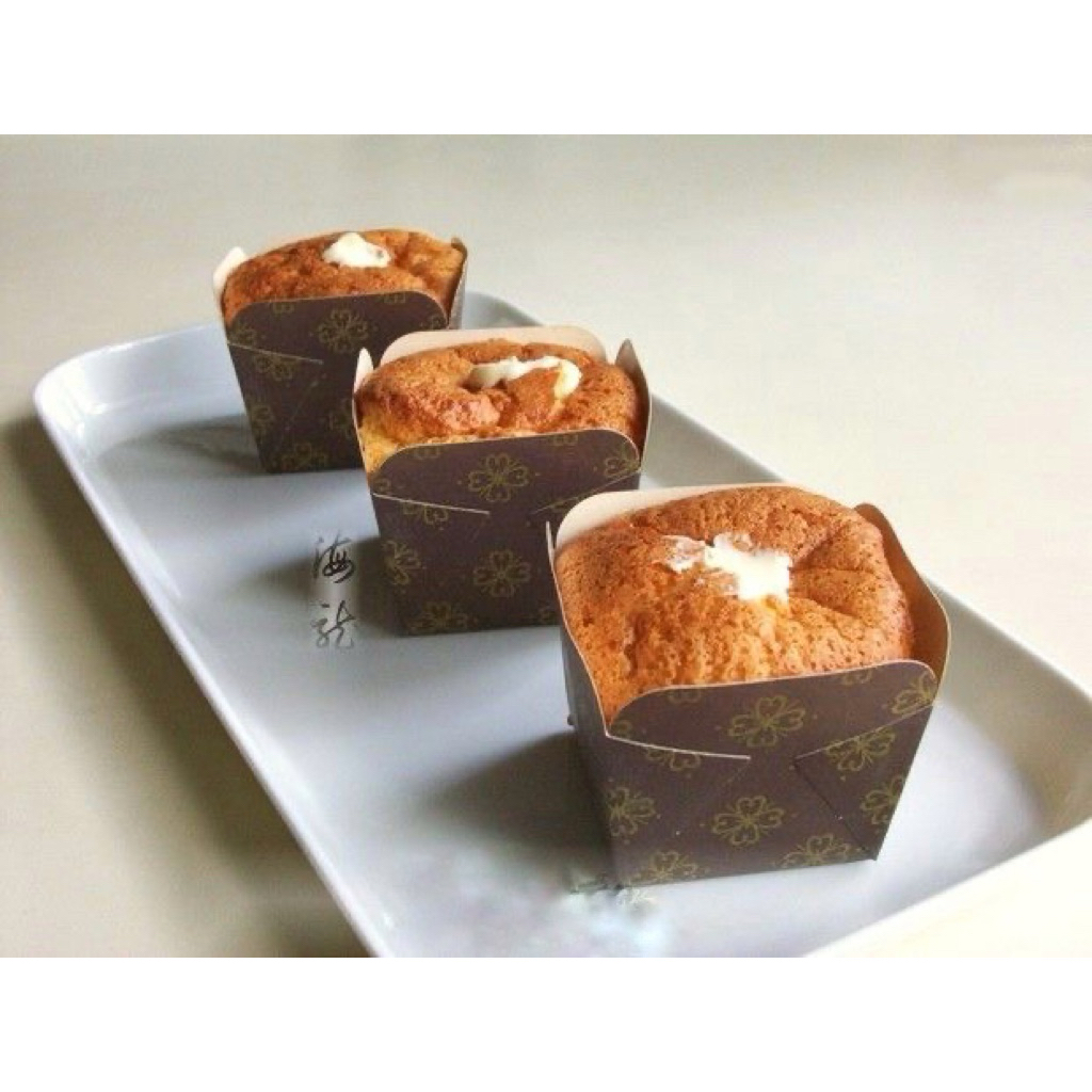 

Vanilla Custard Cake