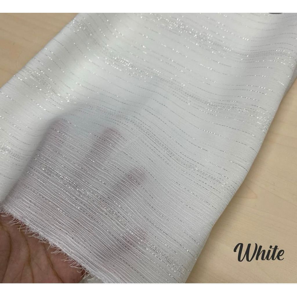 Yoryu metalik silver  kain jatuh dan tidak nerawang