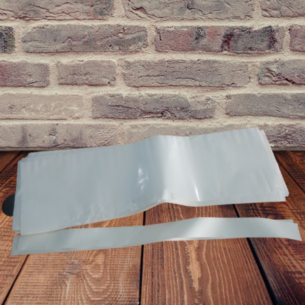 

lakban lembaran 30x70 1kg isi 60 lembar untuk kemasan paking paket agar rapih aman dari ke hujanan lakban perekat kuat dan kuat tidak mudah sobek