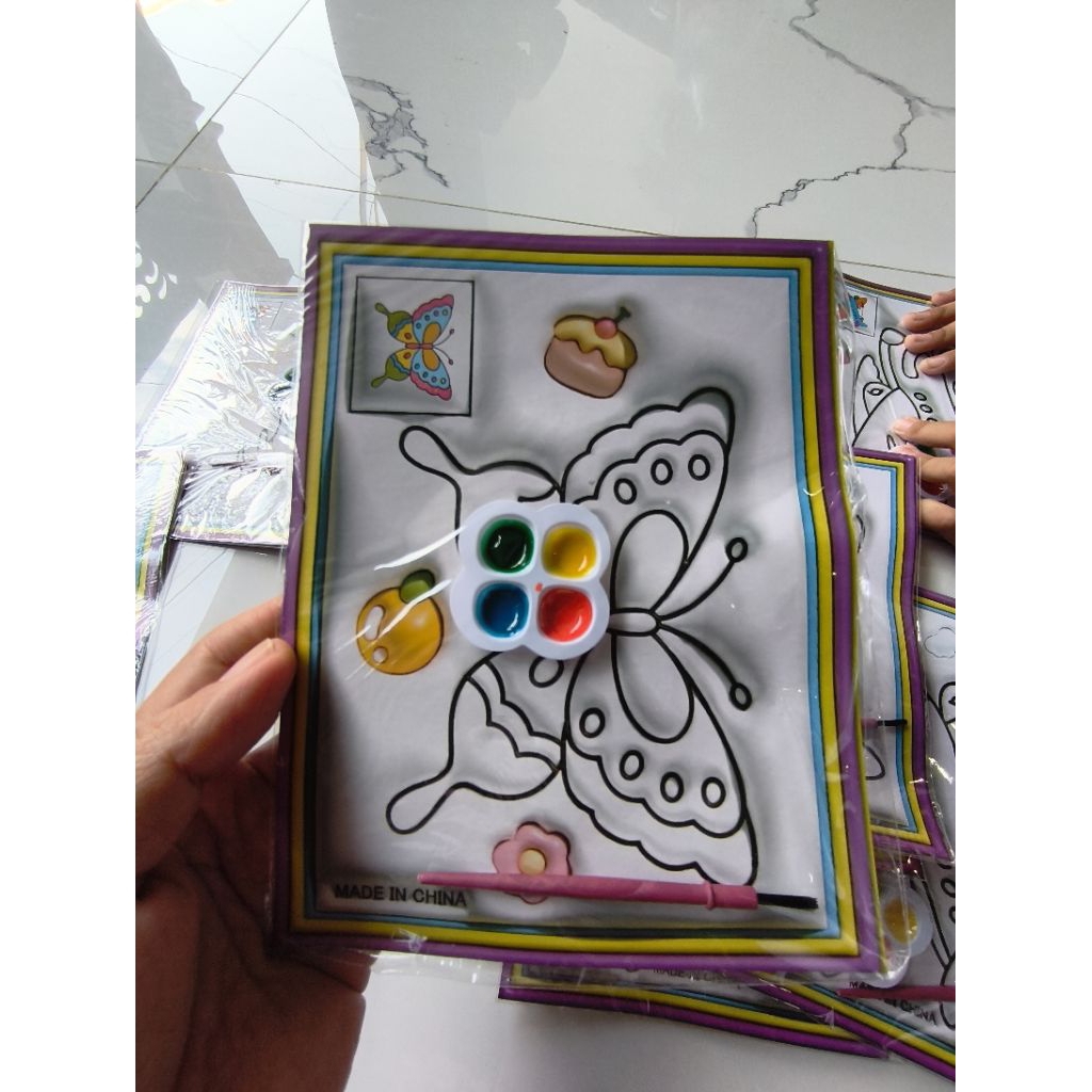 

LUKISAN CAT AIR ISI 20PCS/LEMBAR