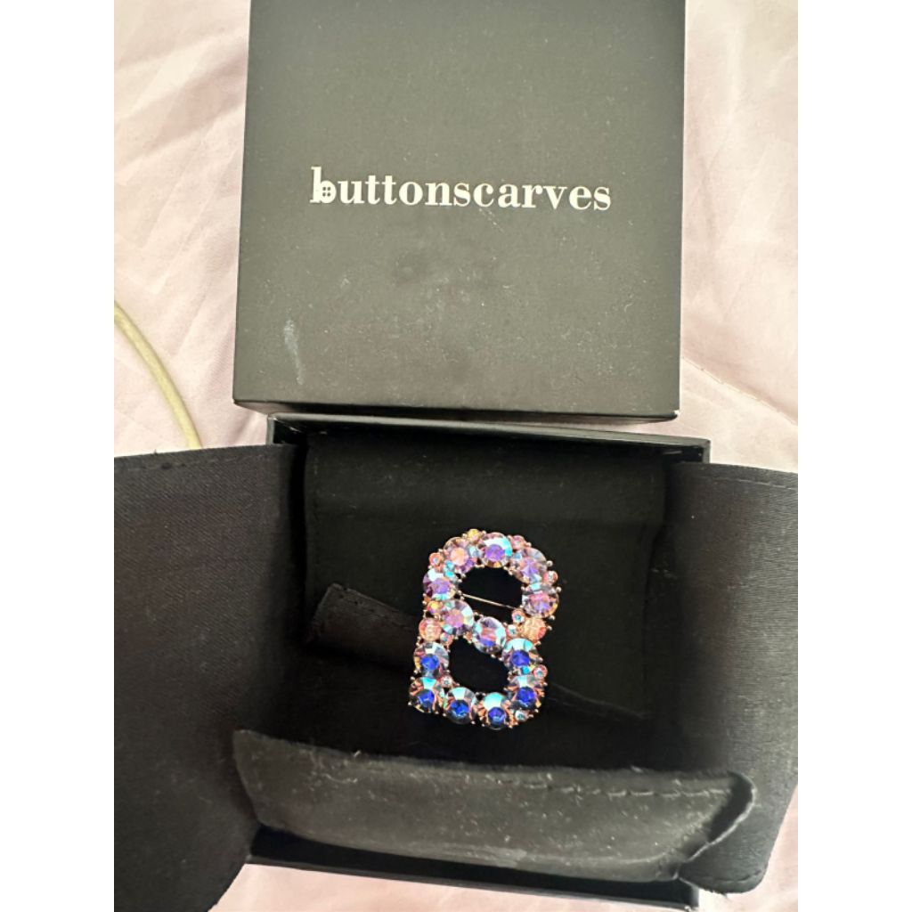 Bros Buttonscarves Preloved