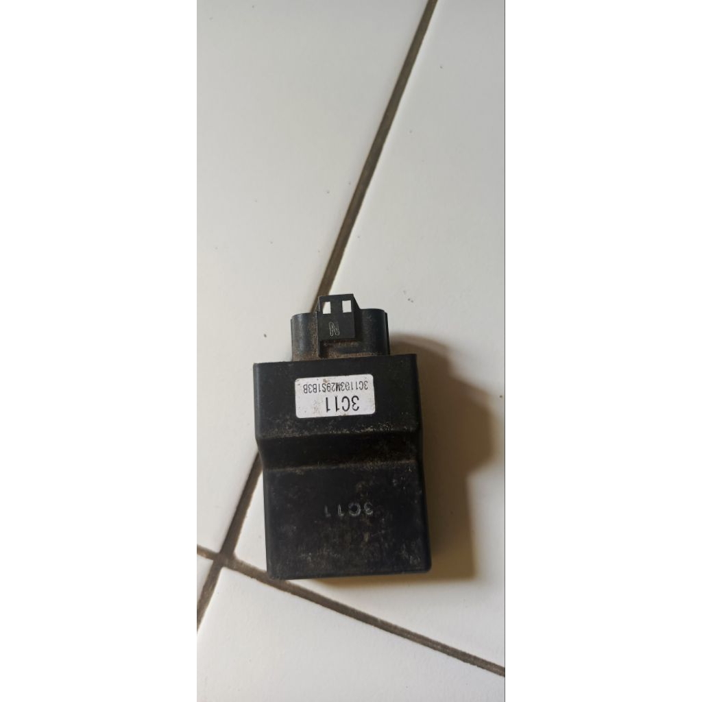 ECU CDI VIXION OLD KODE 3C11 ORIGINAL COPOTAN KONDISI MATI BUAT BAHAN SERVIS