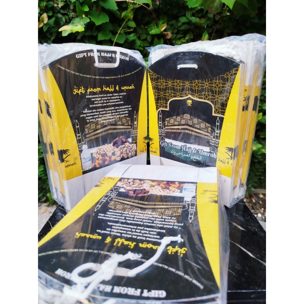 

Tas paperbag tali oleh-oleh Haji dan Umroh