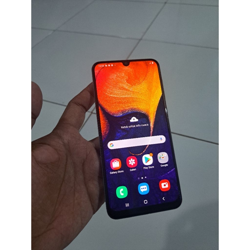 SAMSUNG A50 4/64Gb