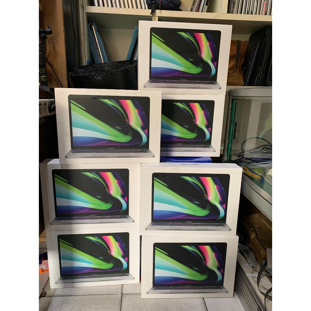 DUS KARDUS BOX MACBOOK PRO 13 INCH A2338 16/256 KARDUS