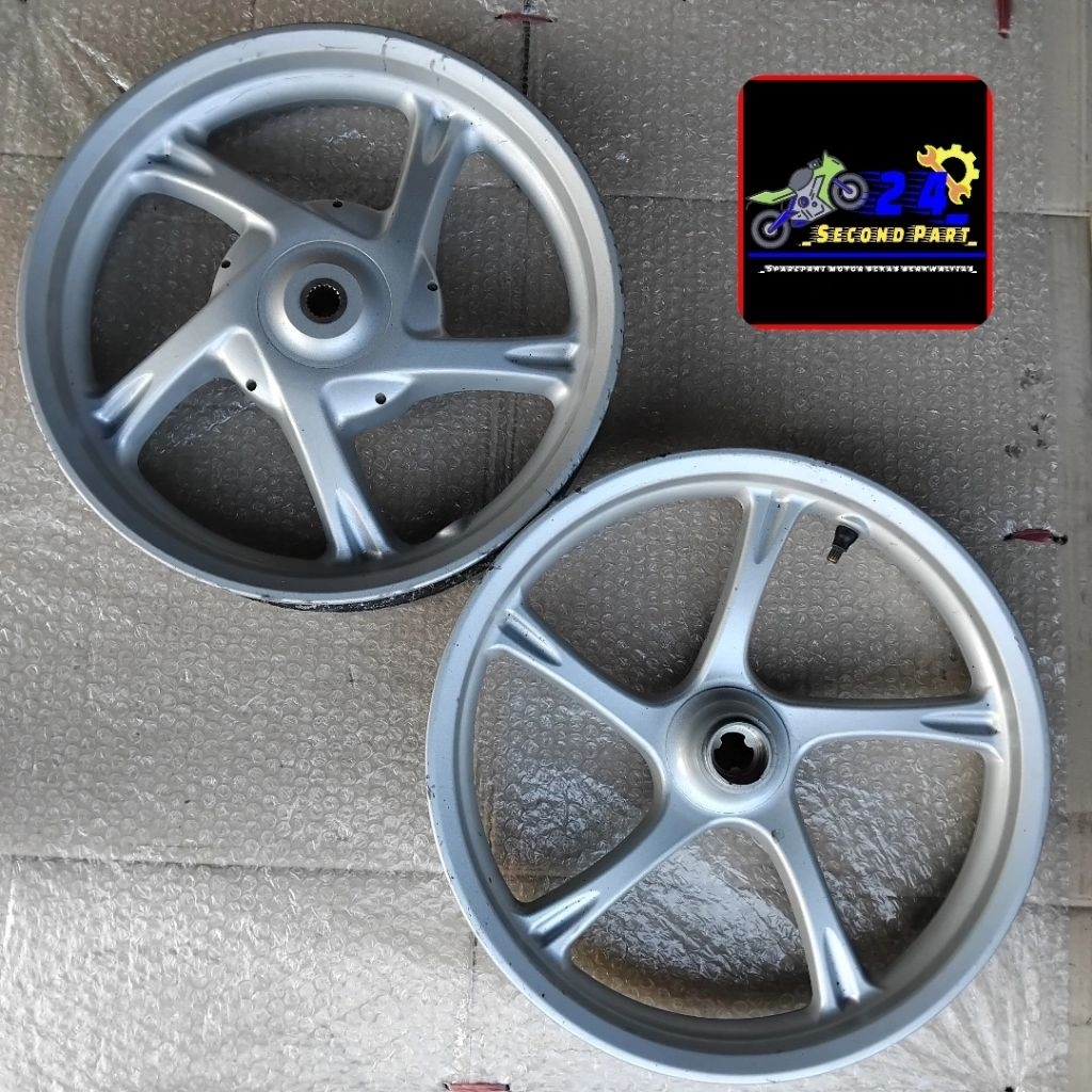Velg Yamaha Fino Grande 125 (depan belakang)