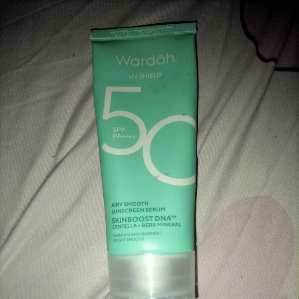 Wardah sunscreen airy smooth serum ( preloved )