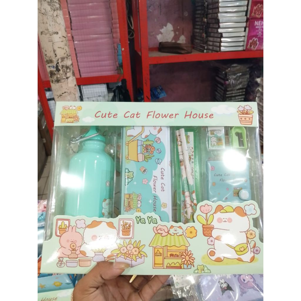 

stationery set 6in1/1box alat tulis + botol. minum anak karakter lucu