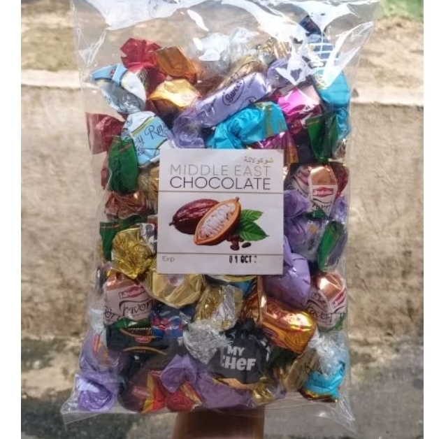 

Coklat Arab Mix CHOCOLATE 1KG COKELAT TURKI OLEH OLEH HAJI Exp okt 2026