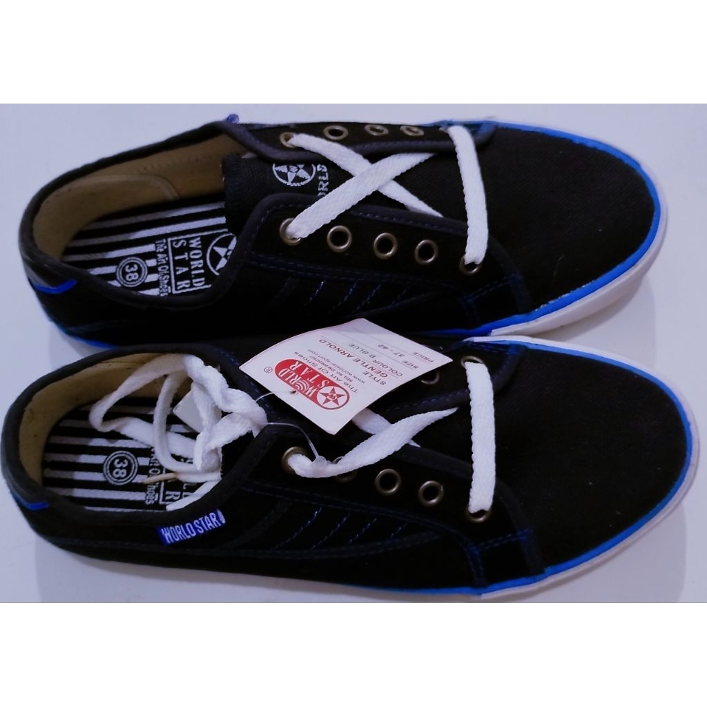 Sepatu Gaul World Star 38