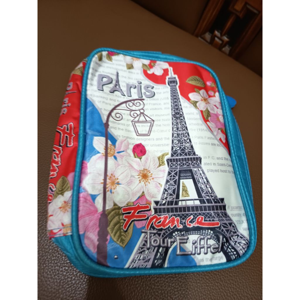 

TEMPAT PENSIL CASE ORGANIZER PARIS BAHAN SATEN TEBAL HALUS