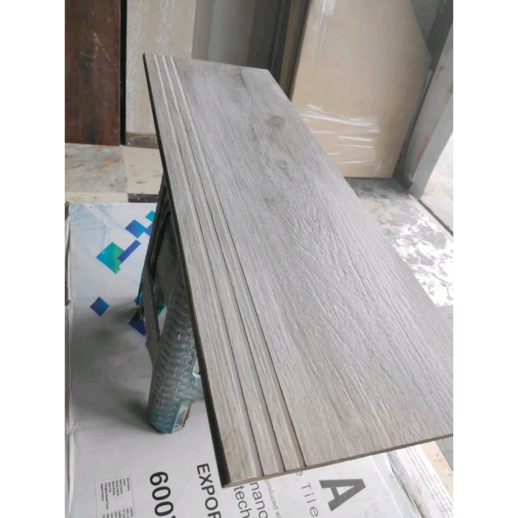 Granit Pijakan anak tangga 30×80 20×80 motip abu kasar Rustik grey list plint Granit/keramik/tangga