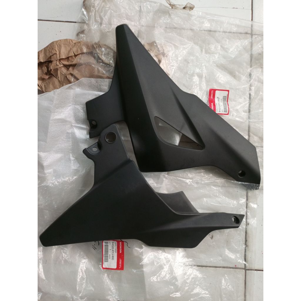 Undercowl original CBR 250R KYJ CBU Thailand