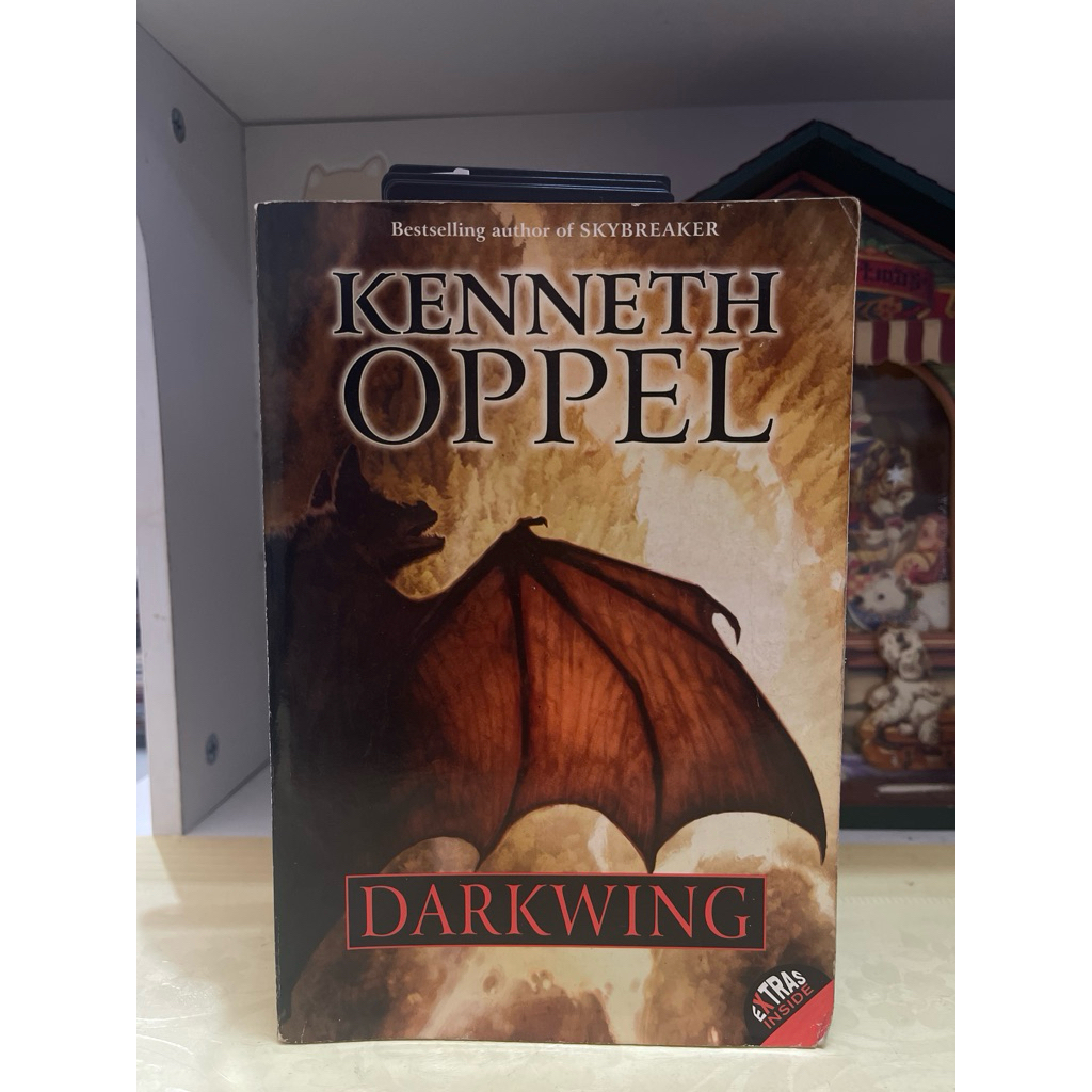 NOVEL KENNETH OPPEL DARKWING