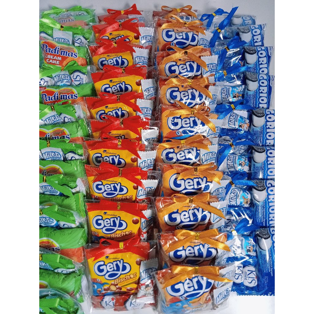 

Mini Gift Snack Ulang Tahun Tema Warna Warni | Hampers Ulang Tahun | Isian Goodie Bags
