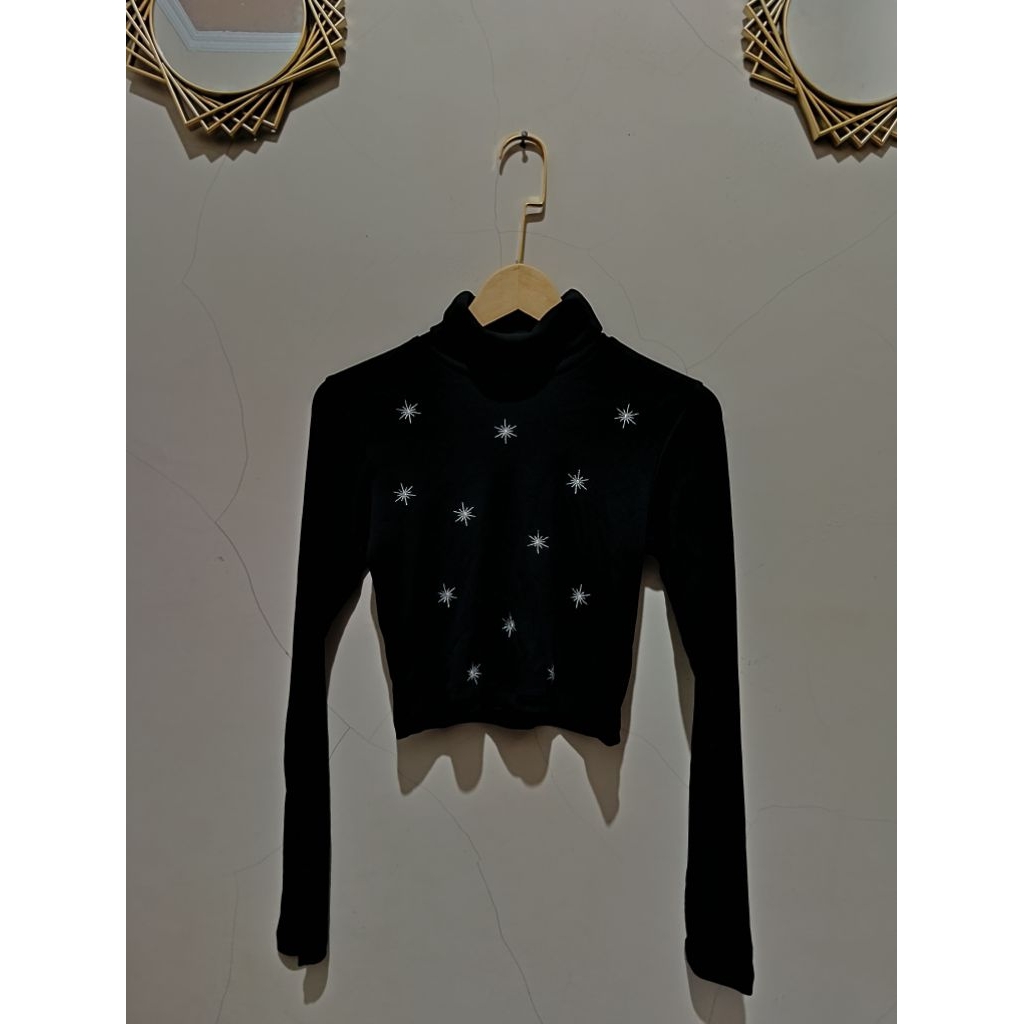 Preloved Manset Crewneck bintang - Manset Hitam - Manset Croptop