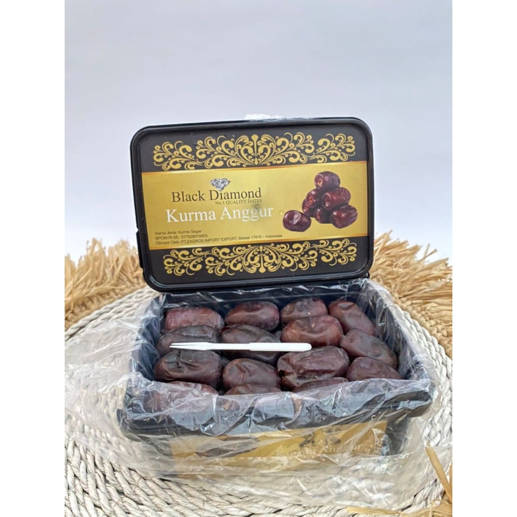 

KurmaAnggur BAM Black Diamond Premium kemasan 550gram | ZIANHAJJ