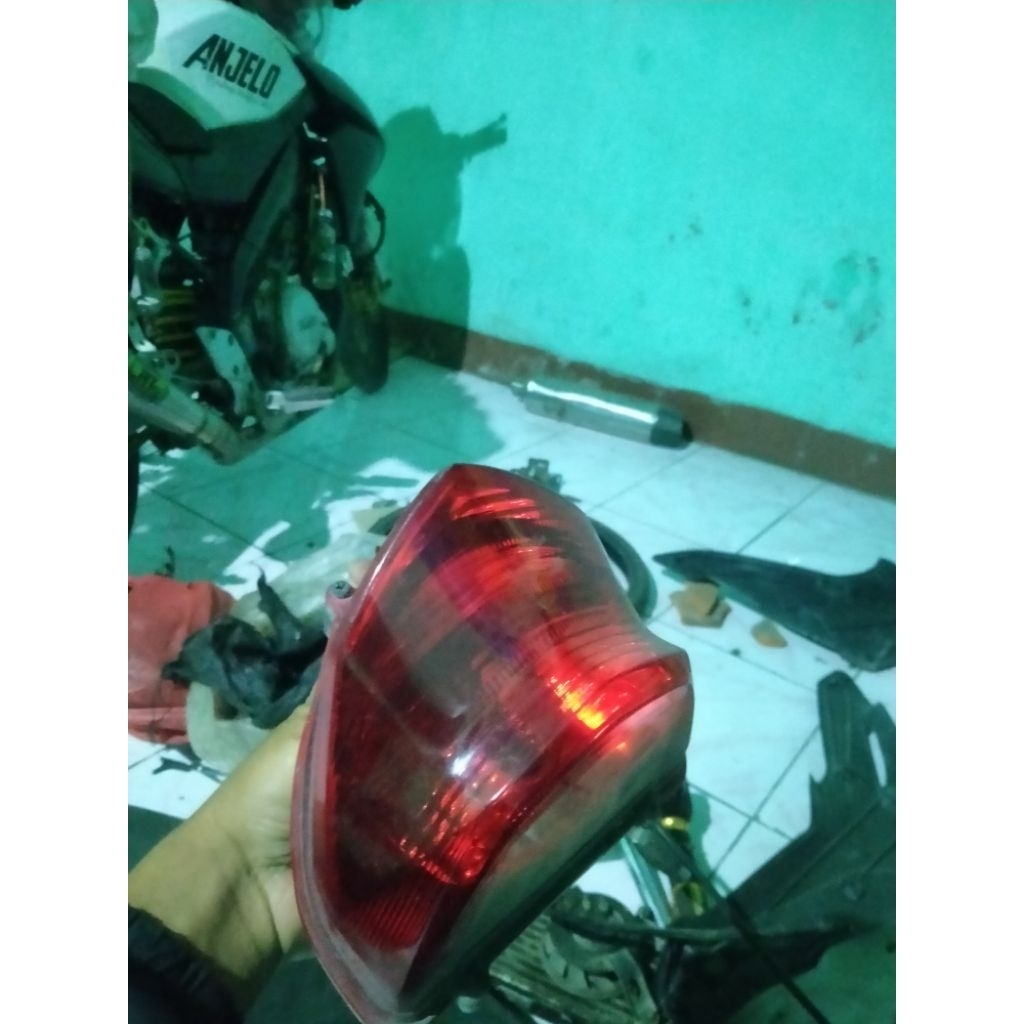 lampu belakang cb 150R old