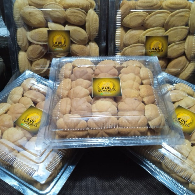 

Kue Gumeulis khas Tasik