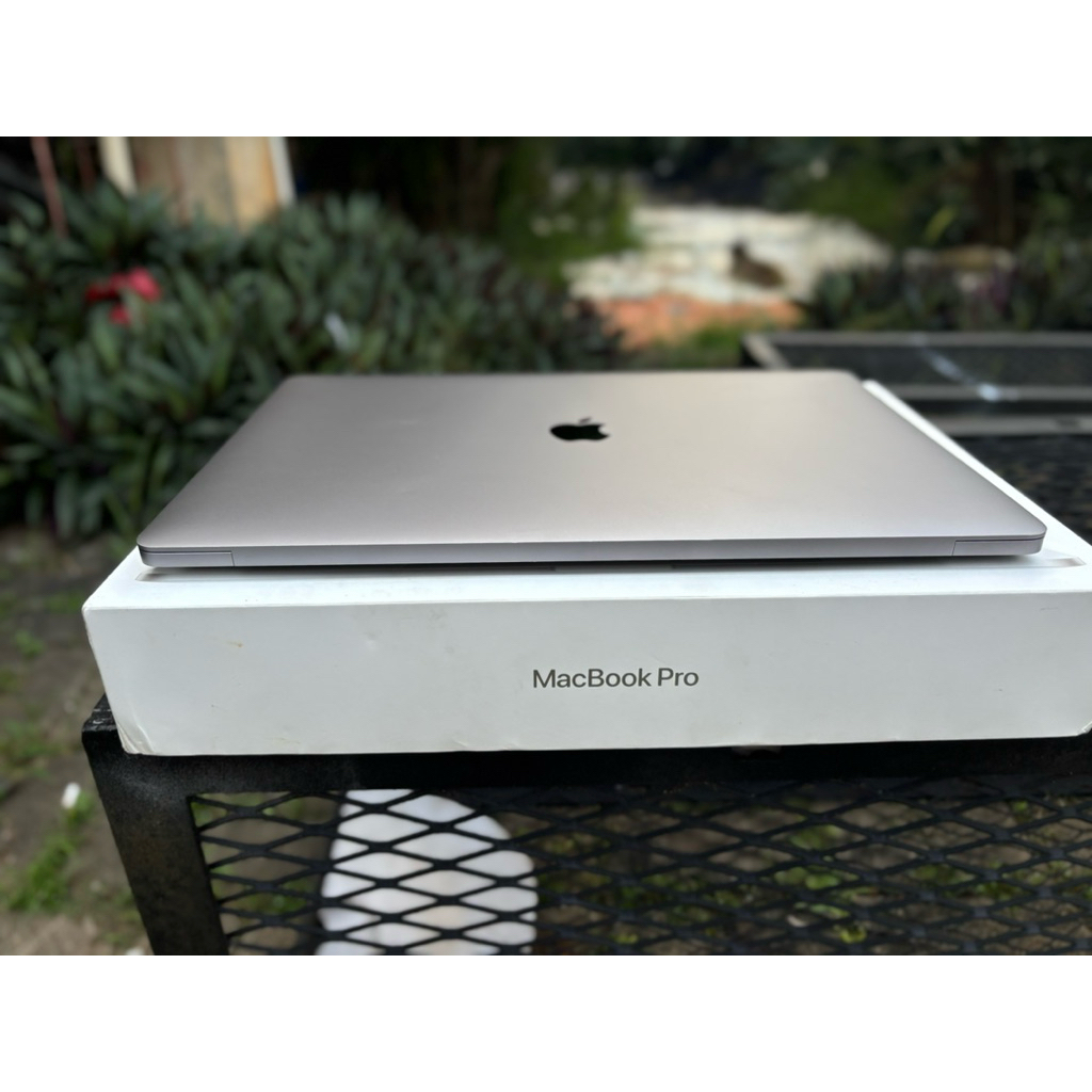 Macbook pro 16 Inch 2019 i9 32gb/512gb