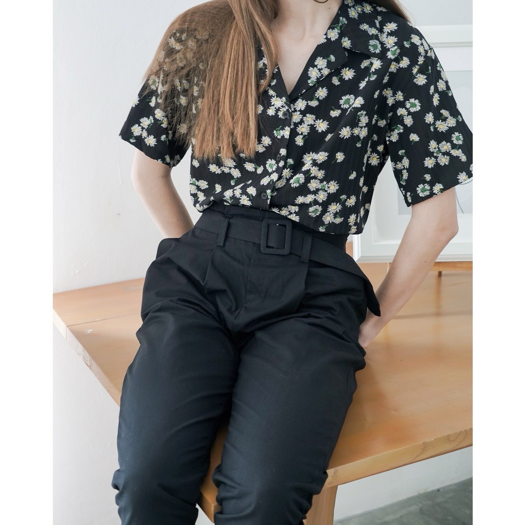 PRELOVED kemeja This is April