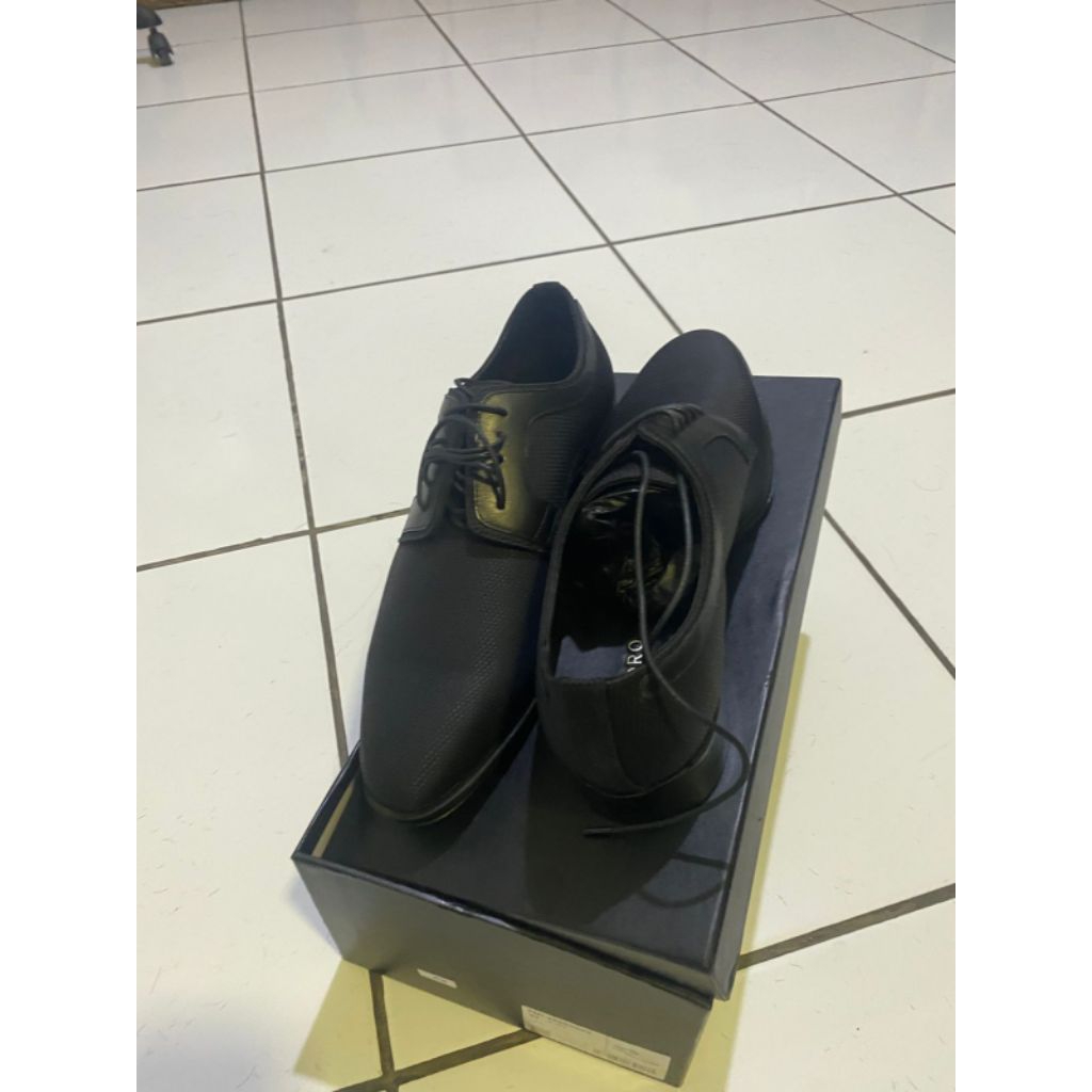 sepatu pria pedro