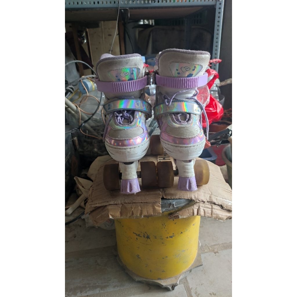 SEPATU RODA ANAK OUDEW  ROLLER SKATES 4 RODA MENYALA