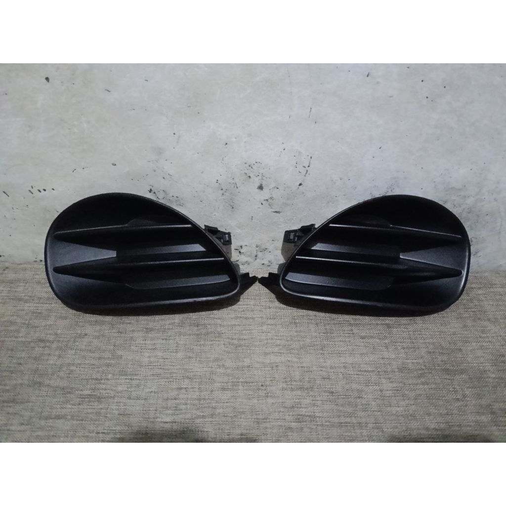 Cover Foglamp Bemper depan Toyota Yaris bakpao thn.2007-2012 Original