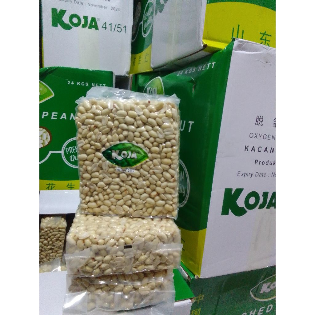 

kacang kupas mentah gurih enak