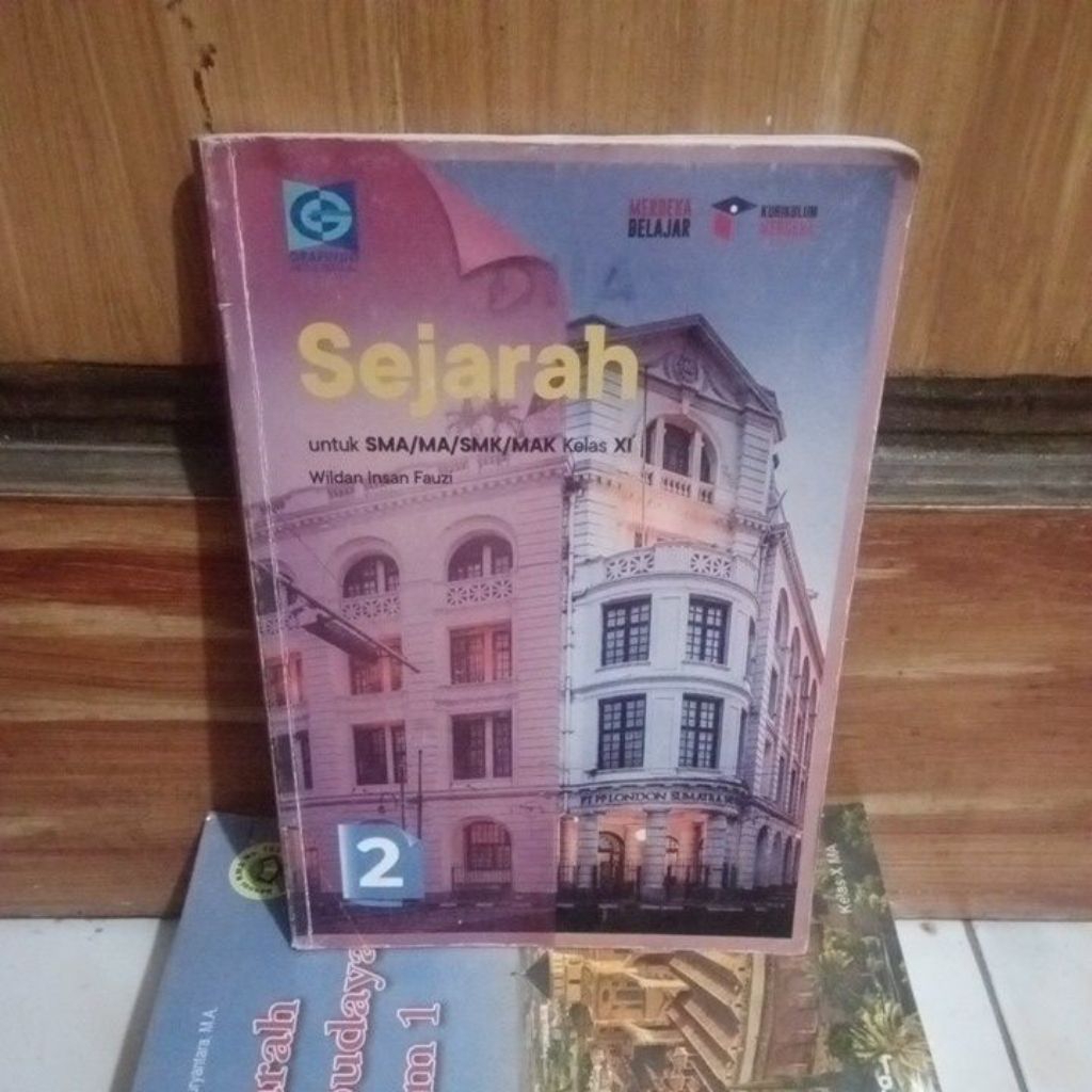 buku bekas; Sejarah 2 untuk SMA kelas 11 Kurikulum Merdeka Grafindo Media Pratama