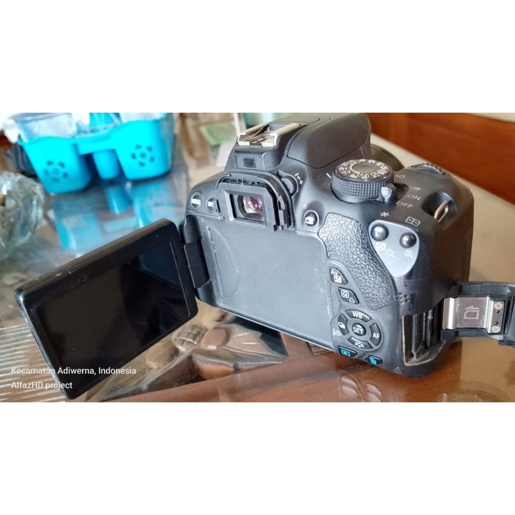 kamera canon eos 700D