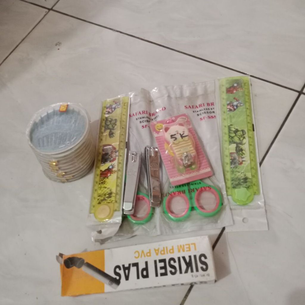 

paket cuci gudang PC08 gunting dan jarum