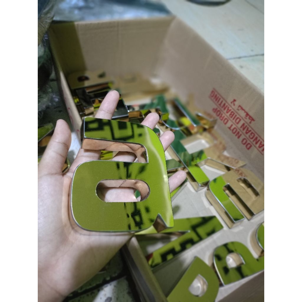 huruf timbul stainless gold harga per cm