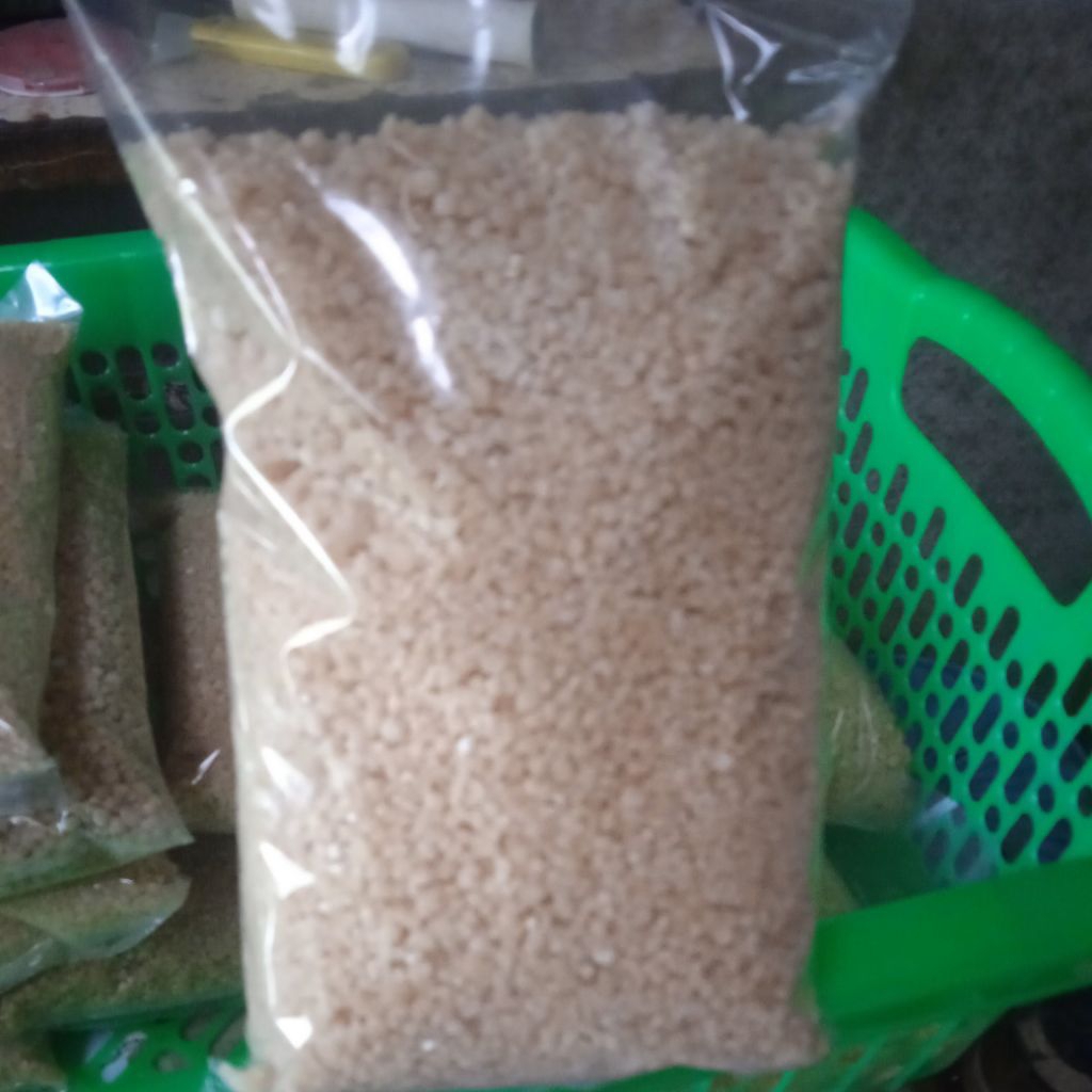 

beras tiwul pengganti nasi / oyek dibuat dari singkong 1 liter