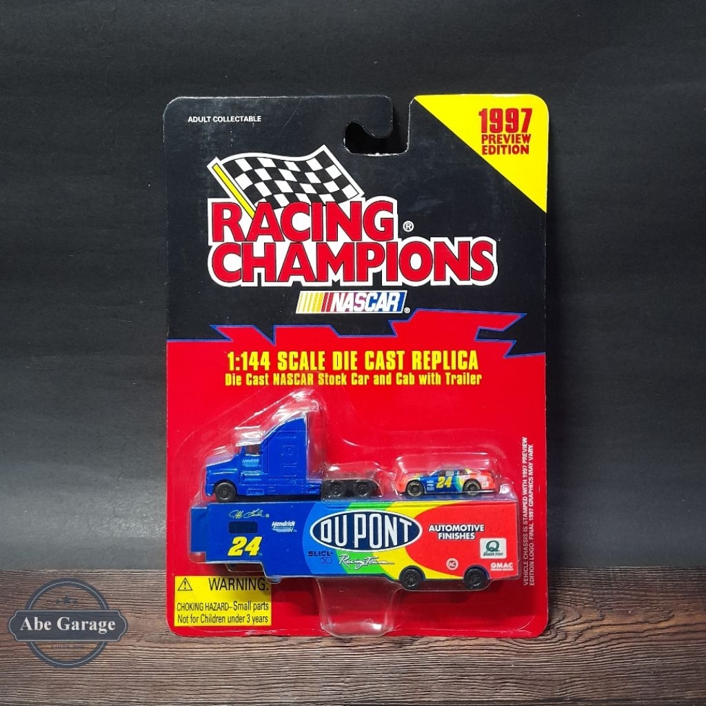 Racing Champions Nascar Dupont Stock Car & cab With Trailer 1997 scale 1:114