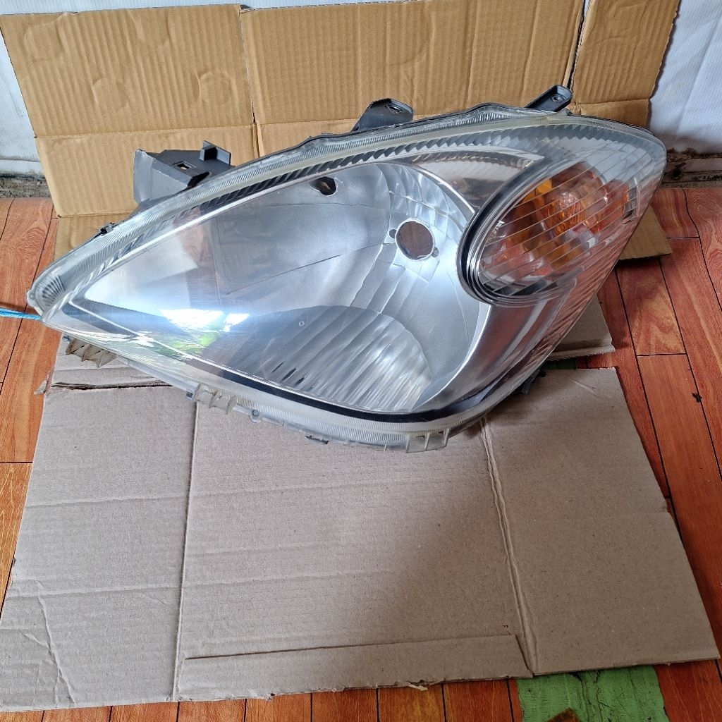 Headlamp Lampu Depan Avanza Xenia vvti 2007-2011 Original