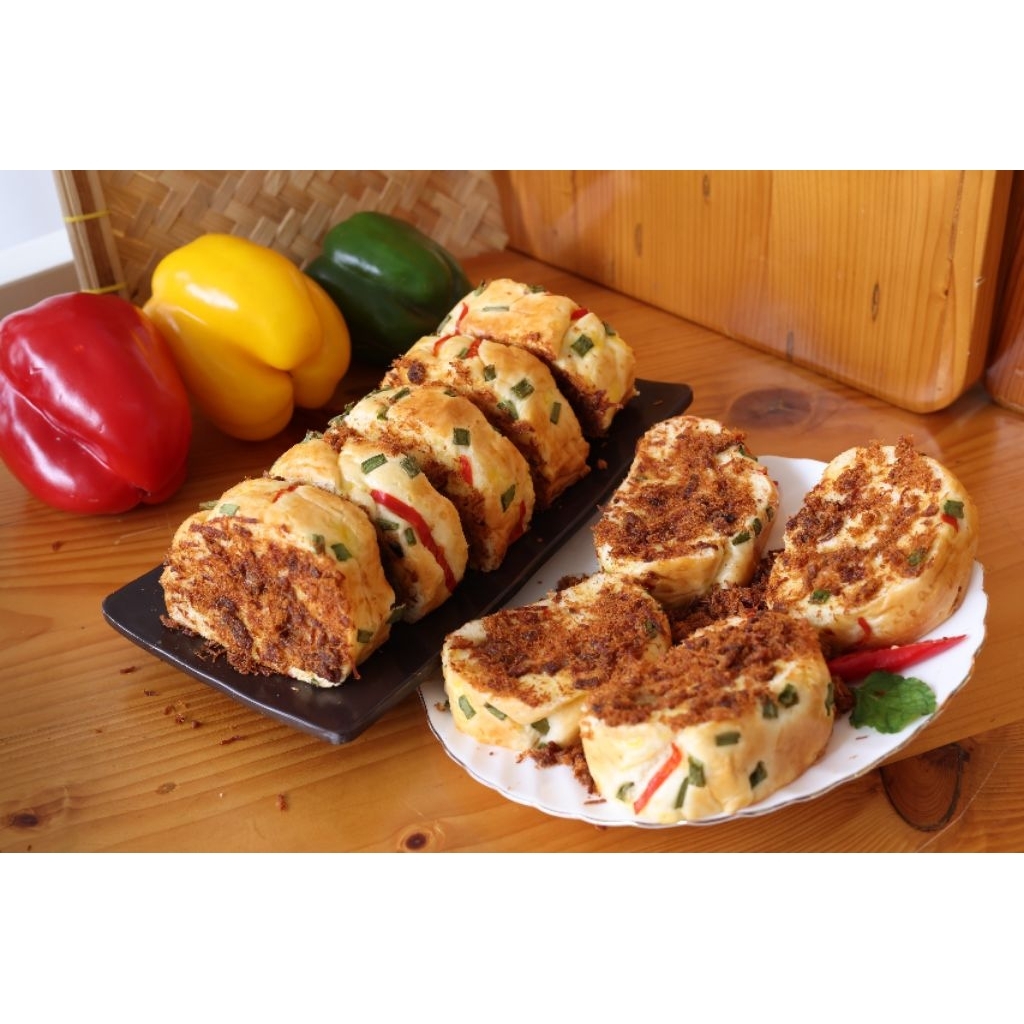 

Floss Roll (Roti Gulung Abon Ayam Pedas) | Oleh-Oleh Khas Malang | Oleh-Oleh Jawa Timur