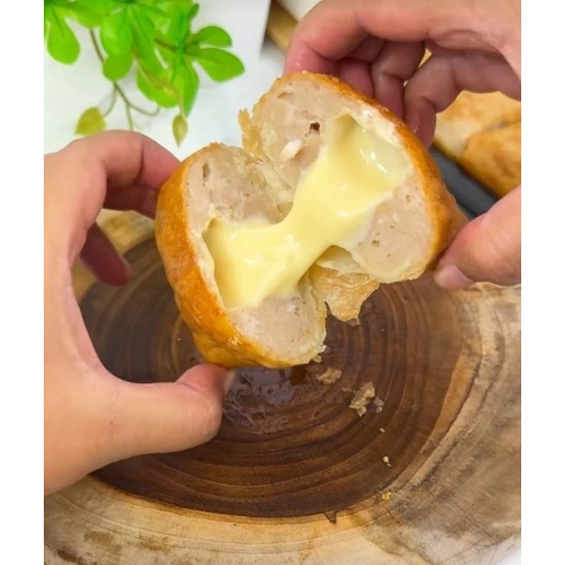 

TheSnackBite_DIMSUM KEJU LUMERRR ISI 4 PCS FREE 2 PCS SAUS BANGKOK KEMASAN VAKUM