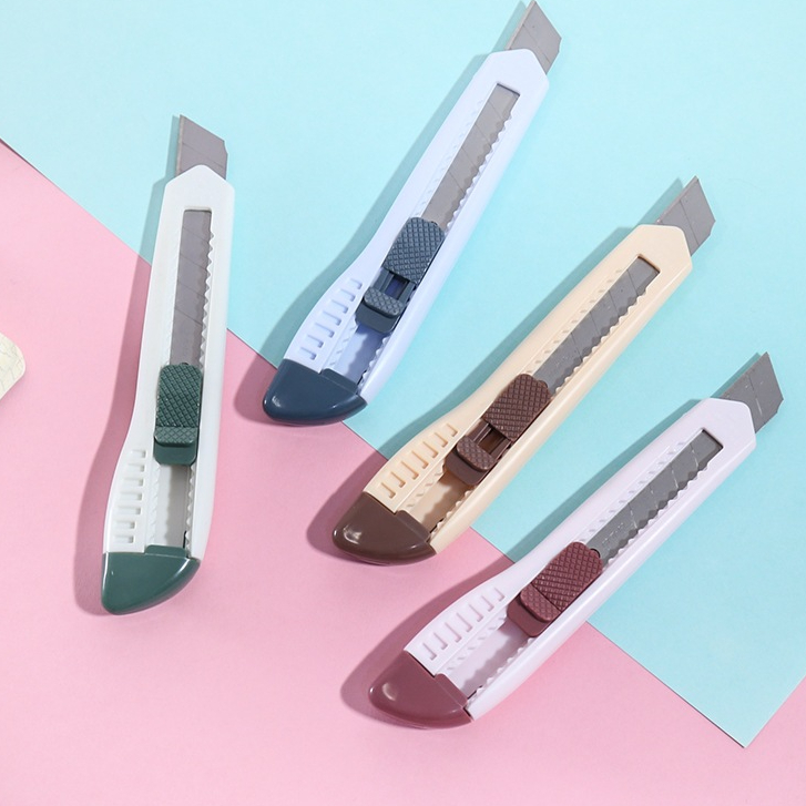 

OL8287 Cutter 16 cm Pisau Pemotong Serbaguna Anti Karat Baja Stainless / Pastel color