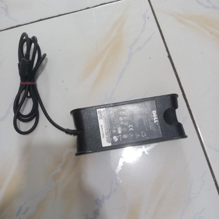 Charger Laptop Dell Latitude E6420 E6320 E5420 E6400 E6230 E6430 Adaptor 19v 4.62A Second Bekas 198