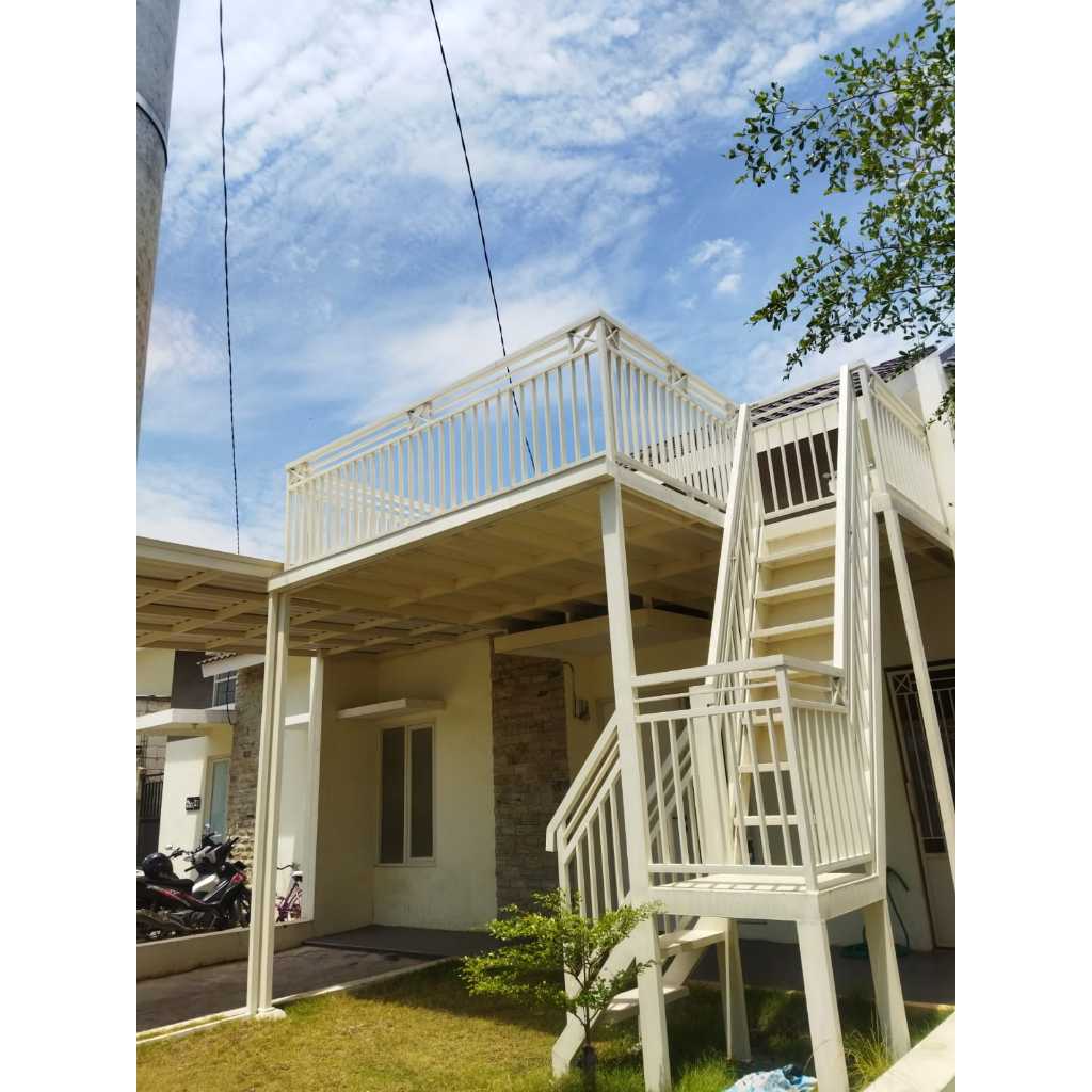 Kanopi balkon minimalis rangka besi