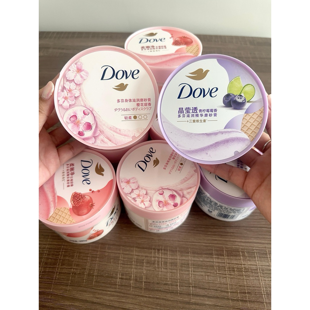 DOVE EXFOLIATING BODY SCRUB