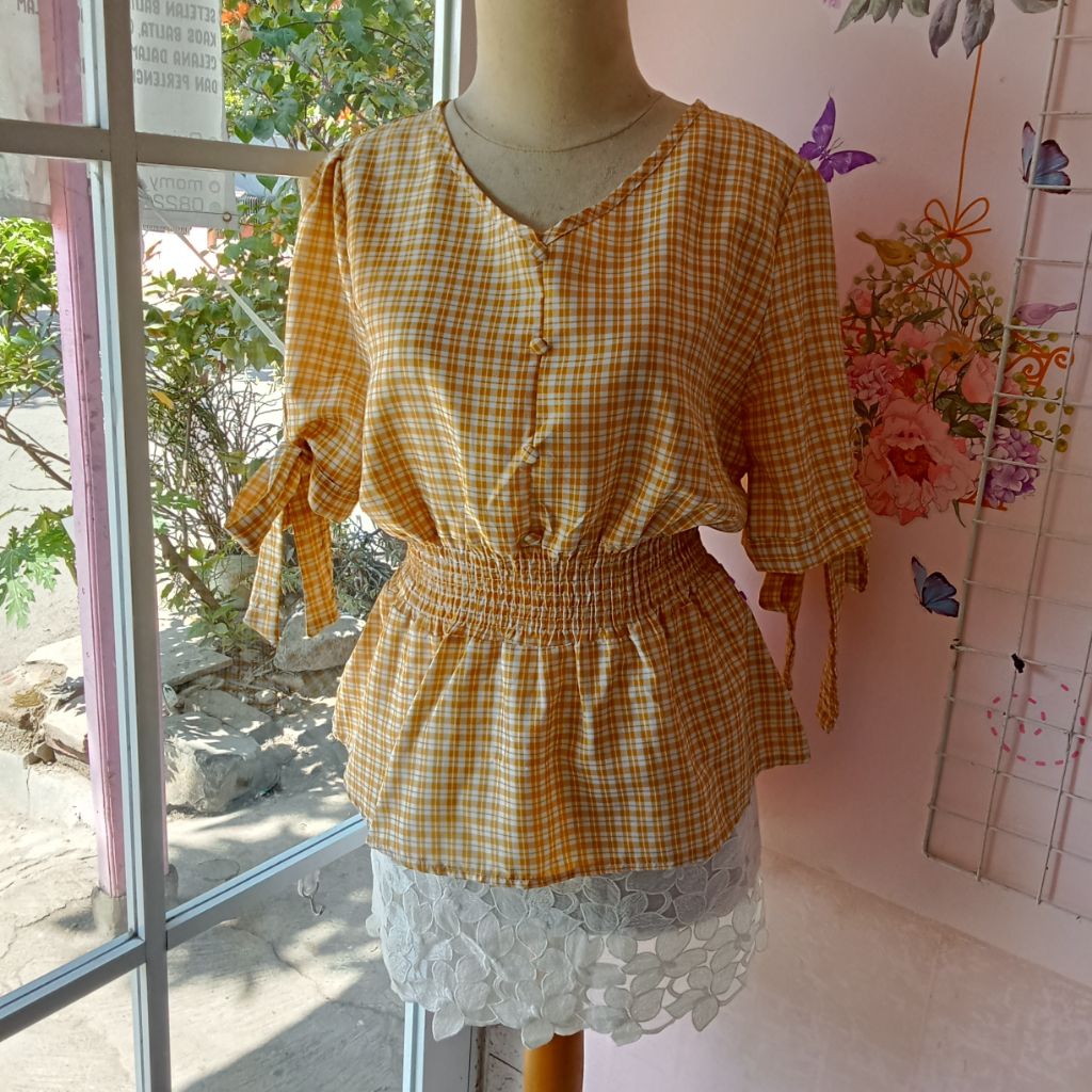 kemeja/blus wanita motif kota kotak