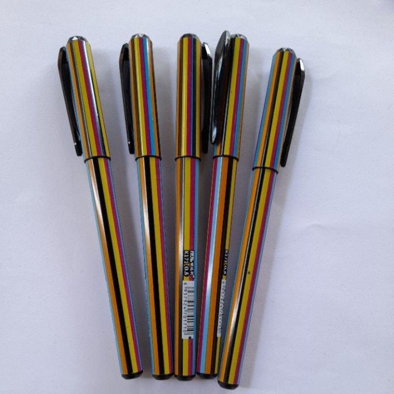 

Pulpen Motif Pelangi