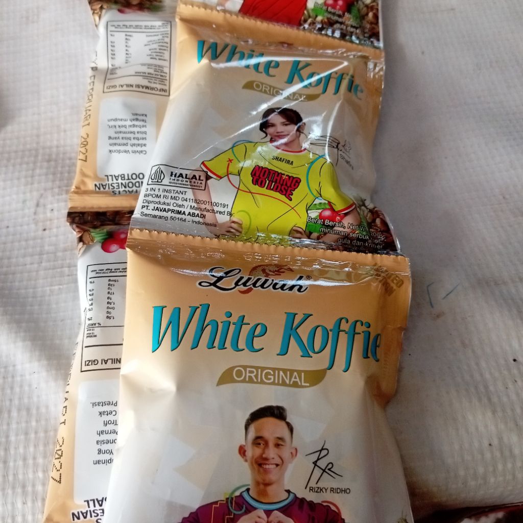 

Luwak White Koffe 1 Renceng (isi 10 pcs )