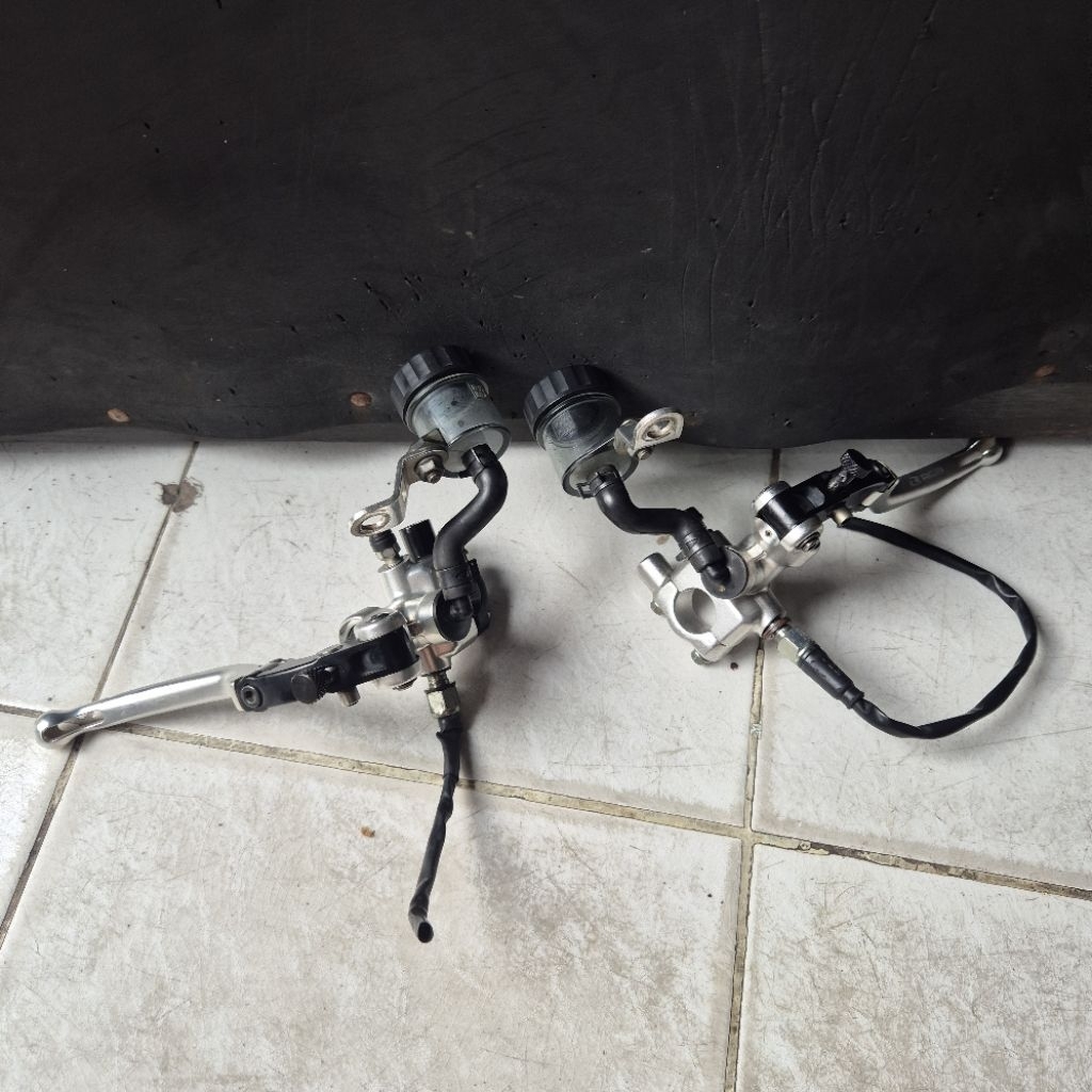 RCB S1 set kanan kiri second minus tertera