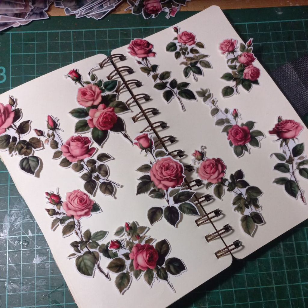 

ARTDOESWORK Among the beauty 2 stiker transparant